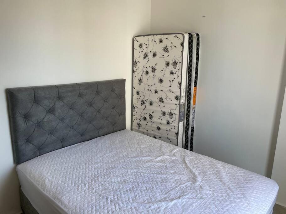 Apt com suíte+vaga+Wi-Fi menos de 90 MTS DA PRAIA Apartment in State of São Paulo