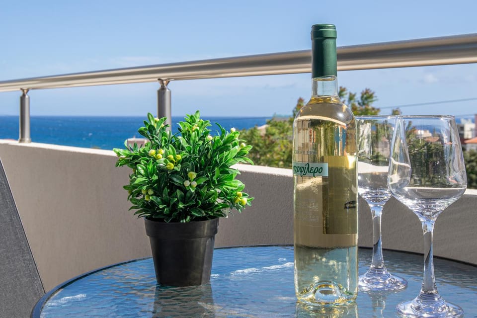 View (from property/room), Balcony/Terrace, Sea view