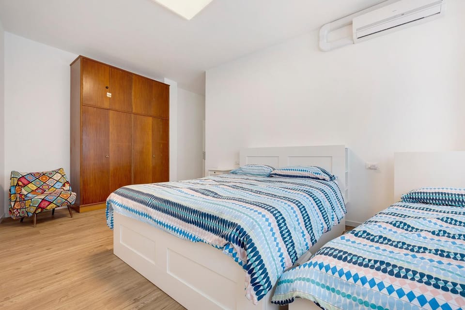 Living room, Bedroom