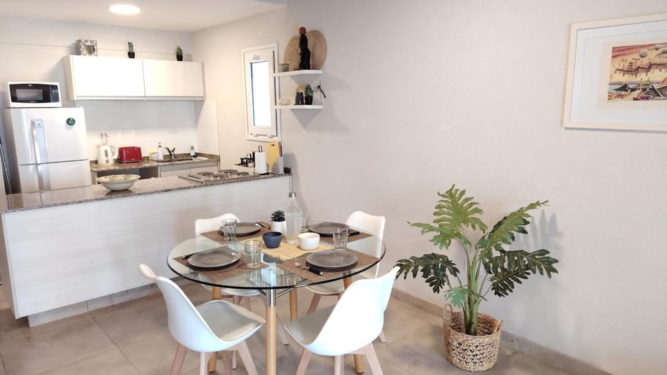 Kitchen or kitchenette, Dining area, microwave, oven, toaster