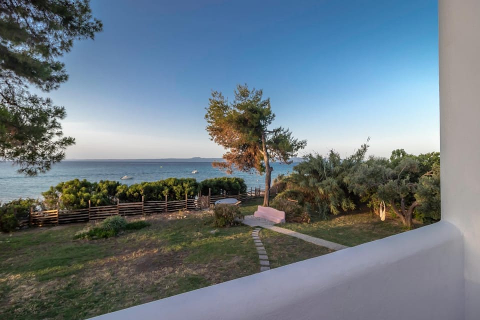 PROPERSTAY 102 - Jade by the Sea Villa House in Halkidiki