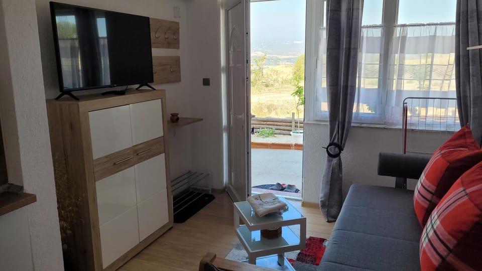Strumyani tiny flat House in Blagoevgrad Province