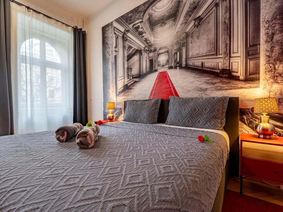 Bed, View (from property/room), Bedroom, towels