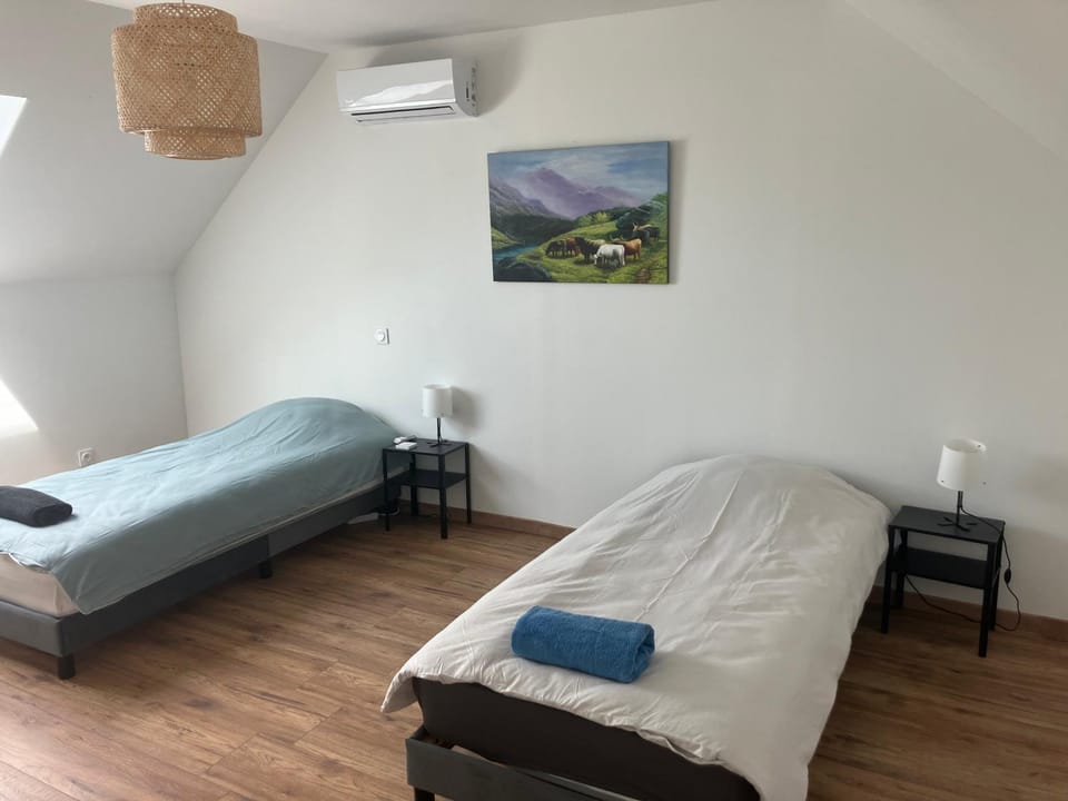 Bed, Bedroom