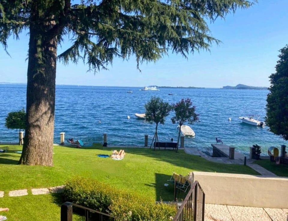 Garden, Garden view, Lake view