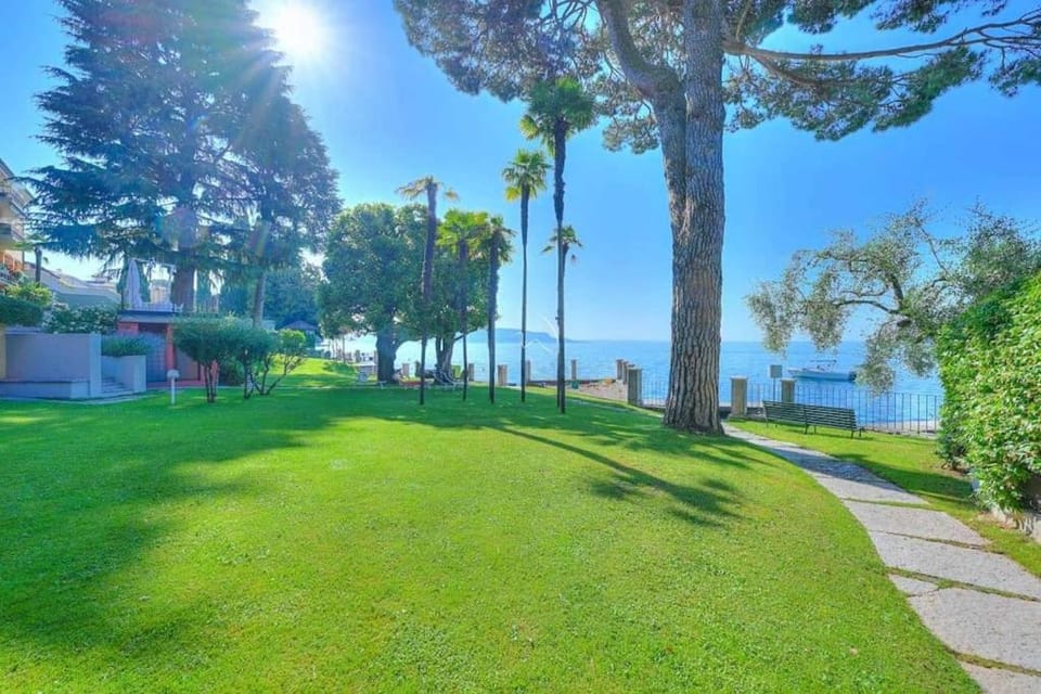 Garden, Garden view, Lake view