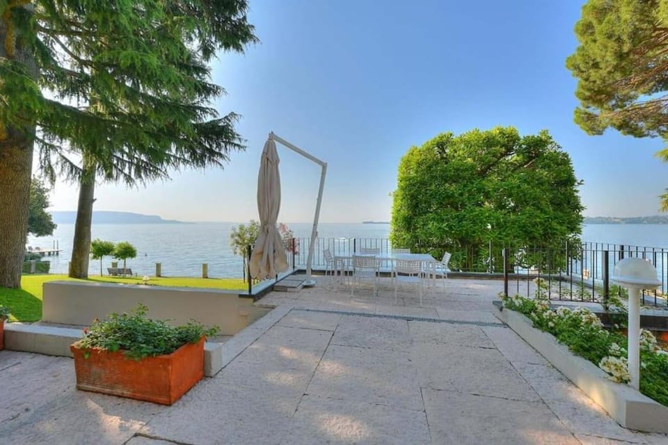 Garden, Garden view, Lake view