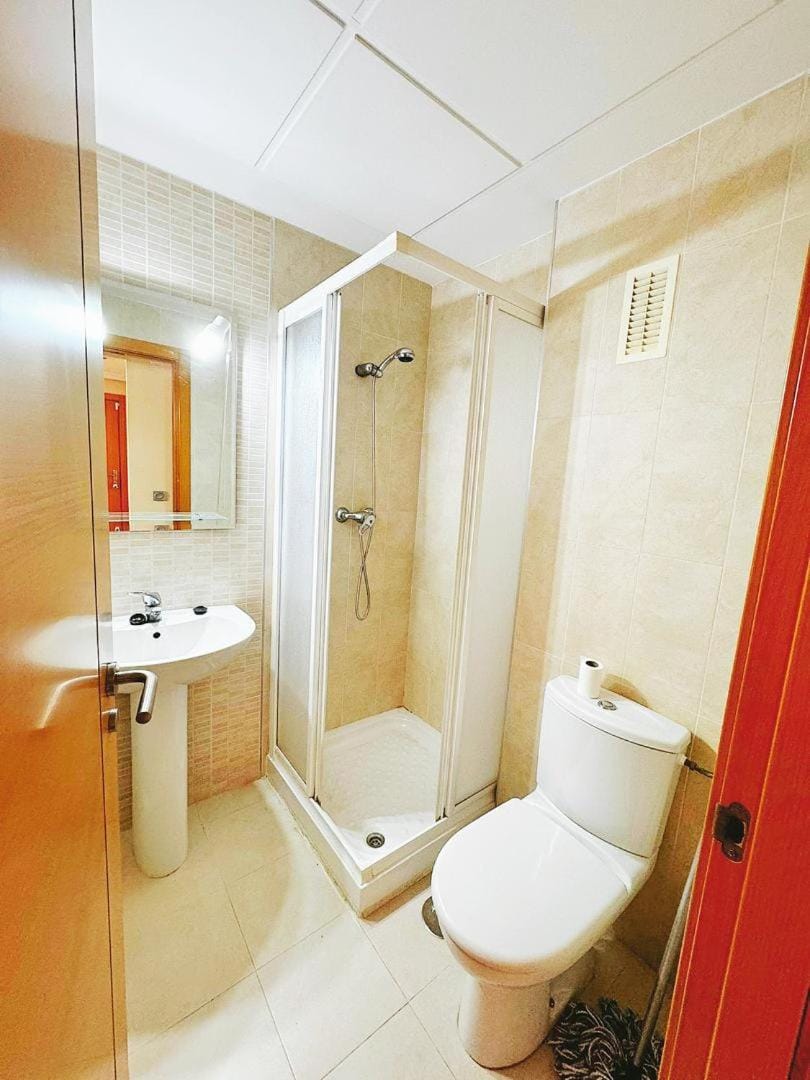 Shower, Toilet, Bathroom