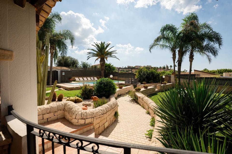 Patio, Spring, Day, Garden, Garden view, Pool view, Swimming pool, sunbed