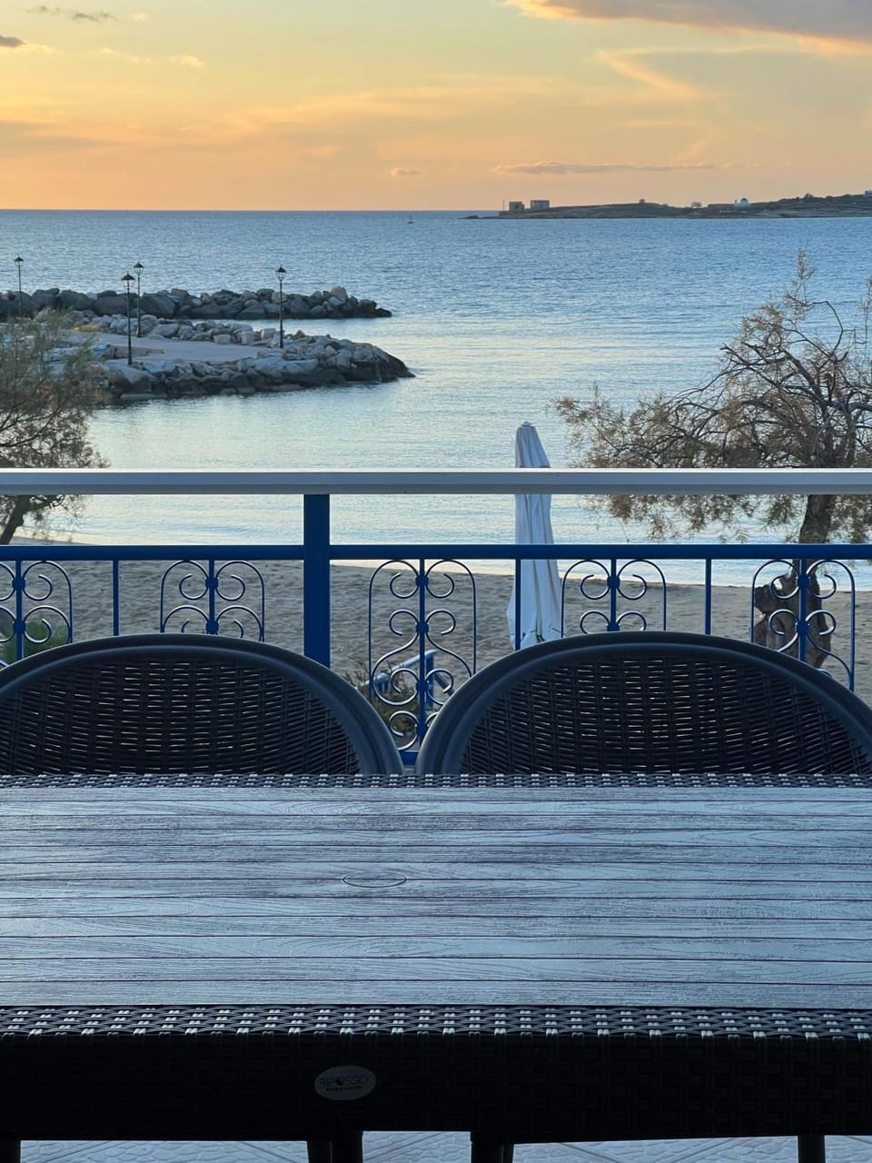Patio, Day, Natural landscape, View (from property/room), Balcony/Terrace, Seating area, Dining area, Sea view