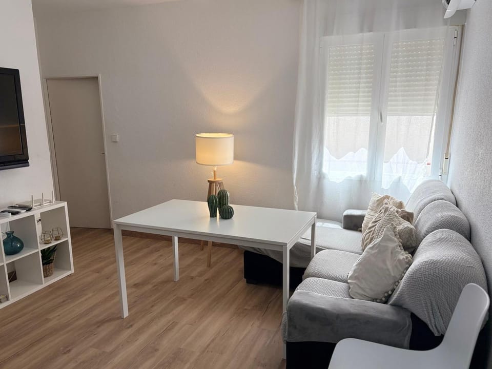 TV and multimedia, Seating area