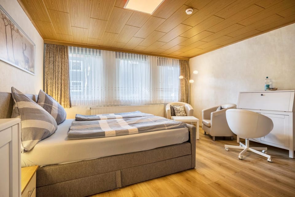 Living room, Bedroom