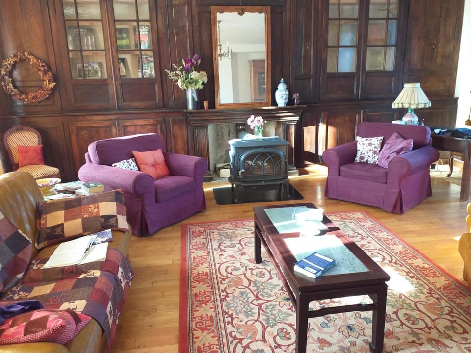 Living room, Internal: Not applicable to any particular room