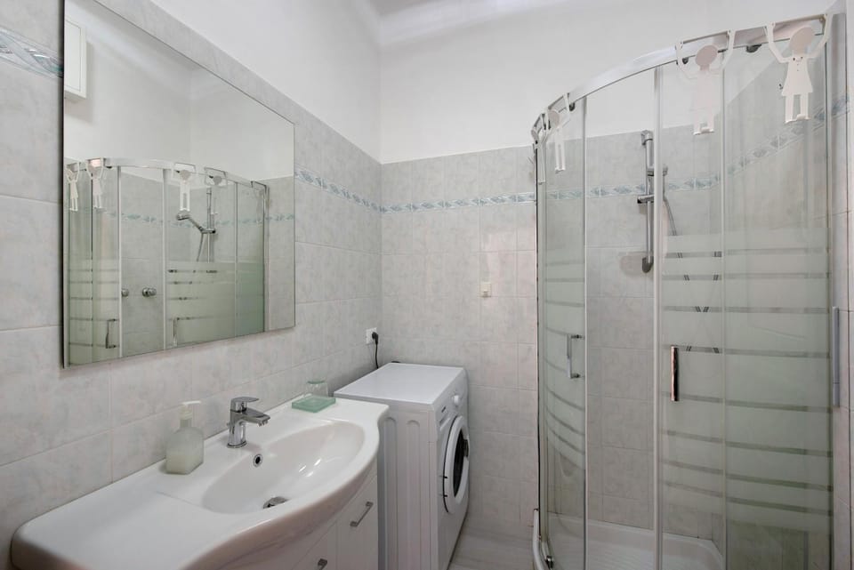 Bathroom, Living room