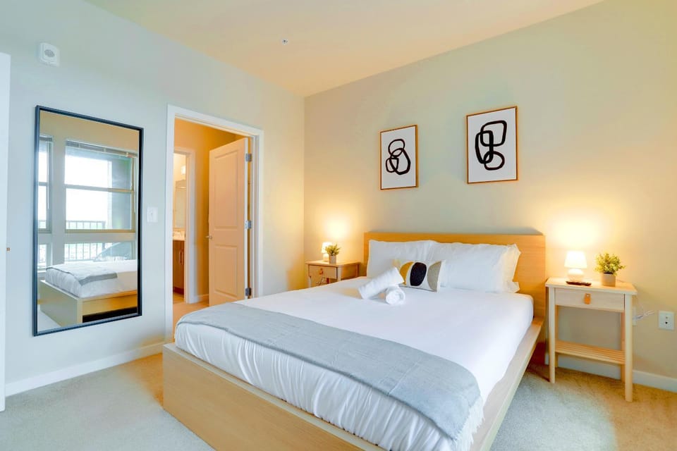 Bed, Bedroom, towels, wardrobe