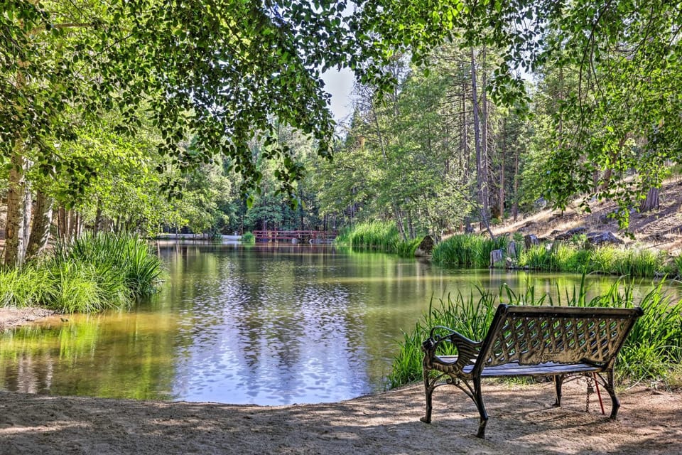 Game Room & Patio: Picturesque Home in Sonora House in Calaveras County