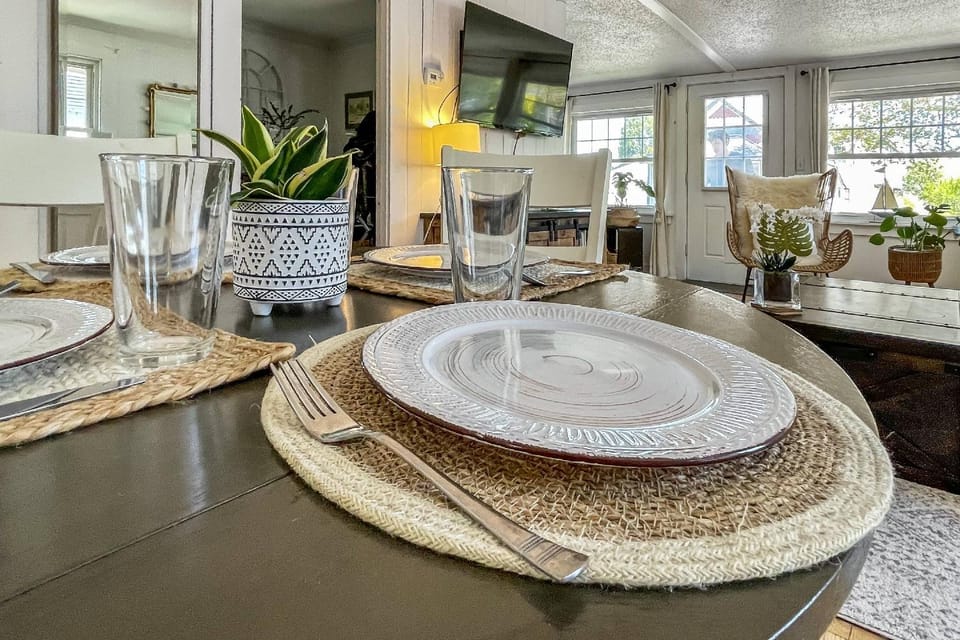 Beachside in Branford House in Stamford