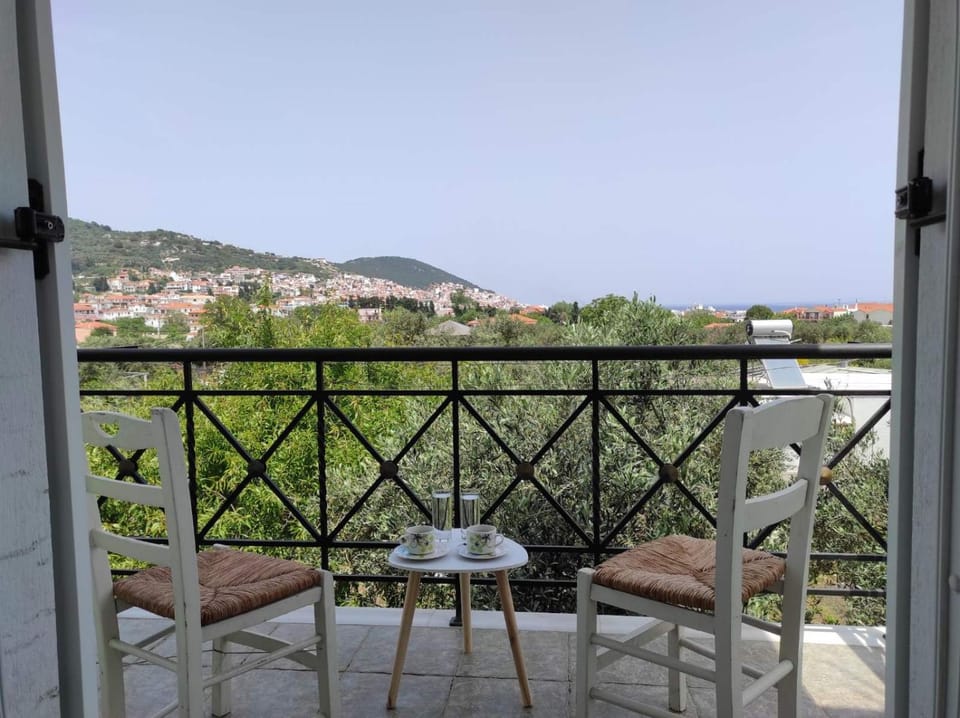 Natural landscape, View (from property/room), Balcony/Terrace, Mountain view, Sea view