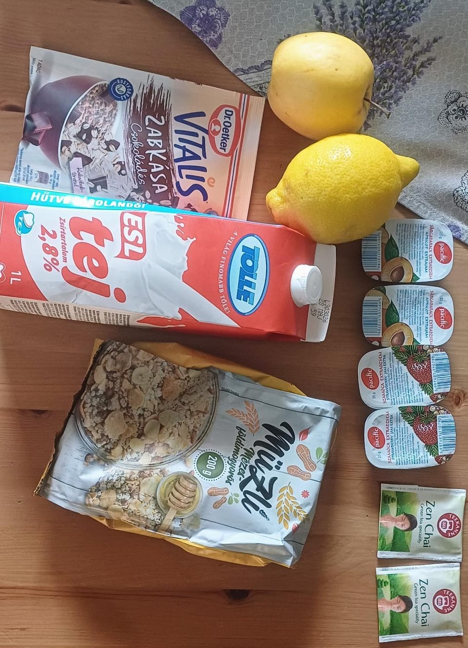 Food and drinks, Food, Breakfast