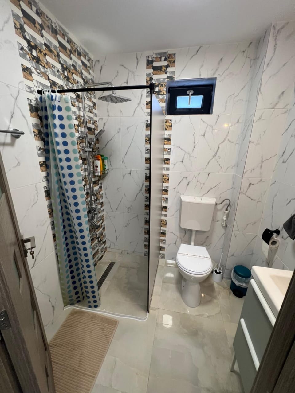 Shower, Toilet, Bathroom