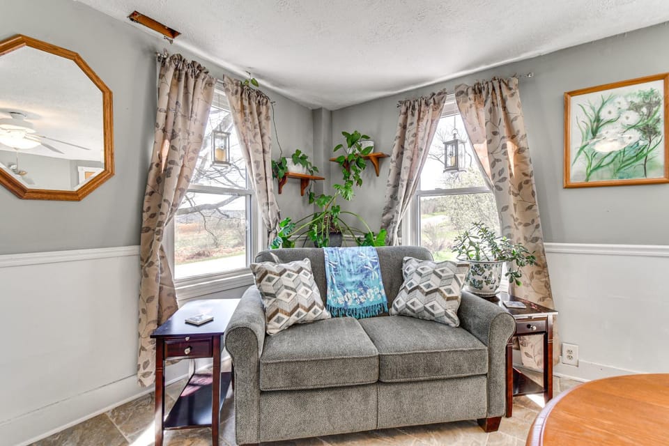 Cozy Conesus Vacation Rental Near Wineries & Lake! Apartment in Finger Lakes