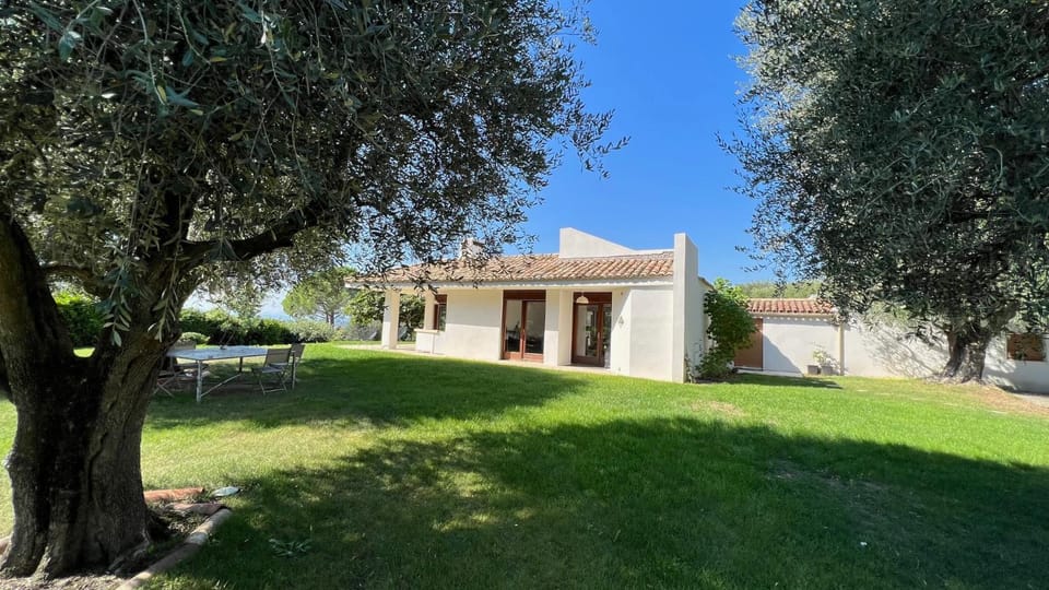 Property building, Natural landscape, Garden, Garden view
