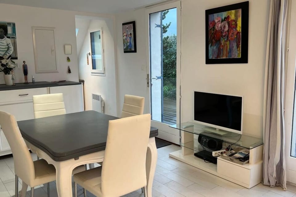 Small cottage for 4 people nestled in the heart of the dunes of Le Touquet House in Hauts-de-France