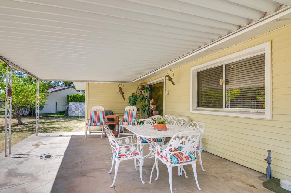 Walk to Downtown: Page Hideaway w/ Patio House in Page