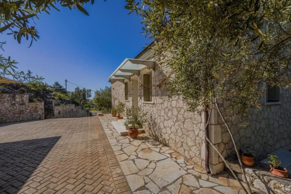 Panoramic Ocean Views Villa Jiulita Lefkada House in Lefkada, Lefkada Municipality, Greece