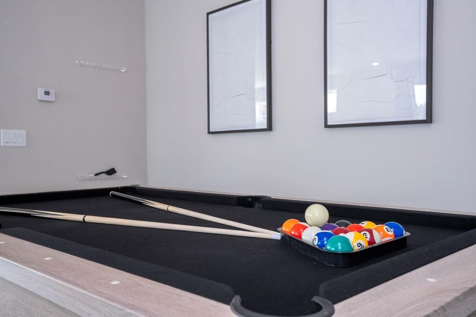 Modern 5BR - Reunion Resort - Pool Table Apartment in Four Corners