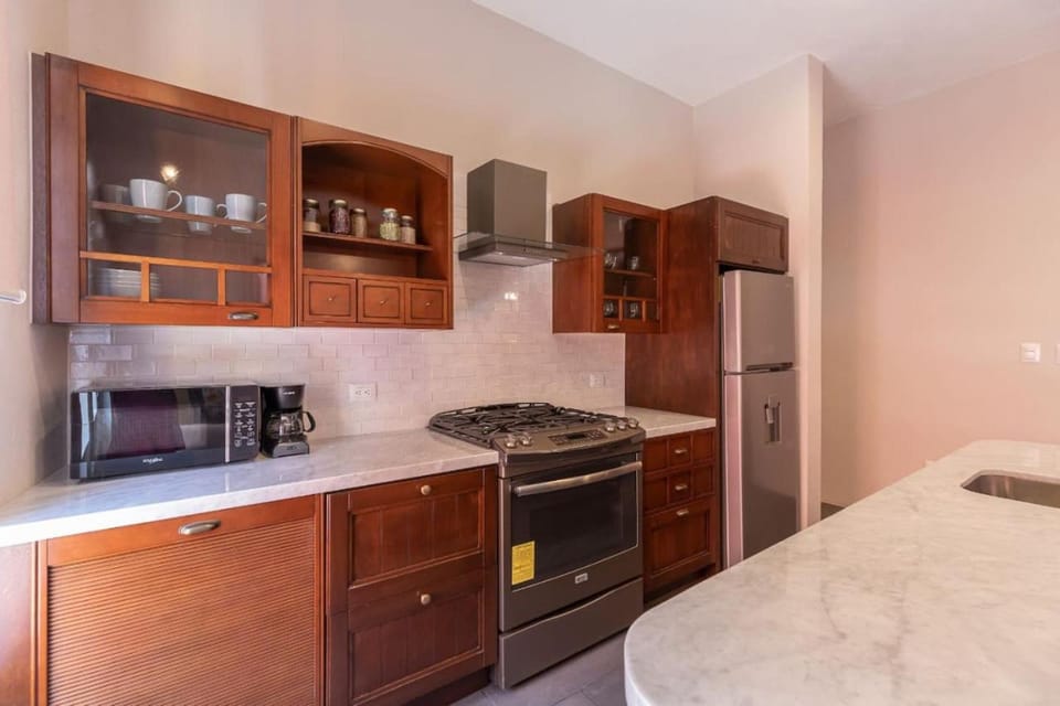 Kitchen or kitchenette, pet friendly