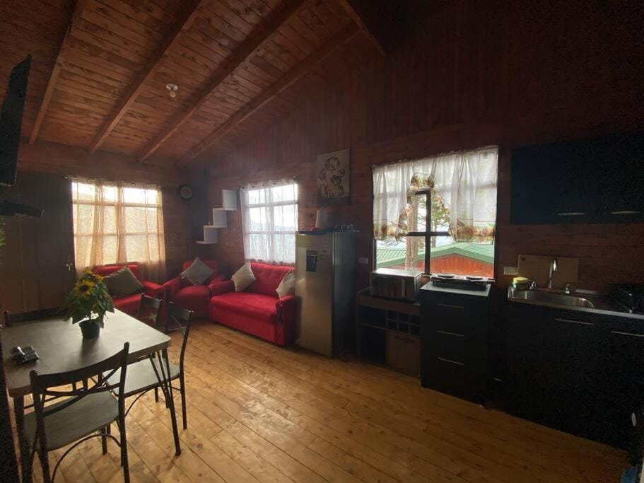 Cabaña Mariposa Cometa – Living IN THE clouds! Chalet in San José Province