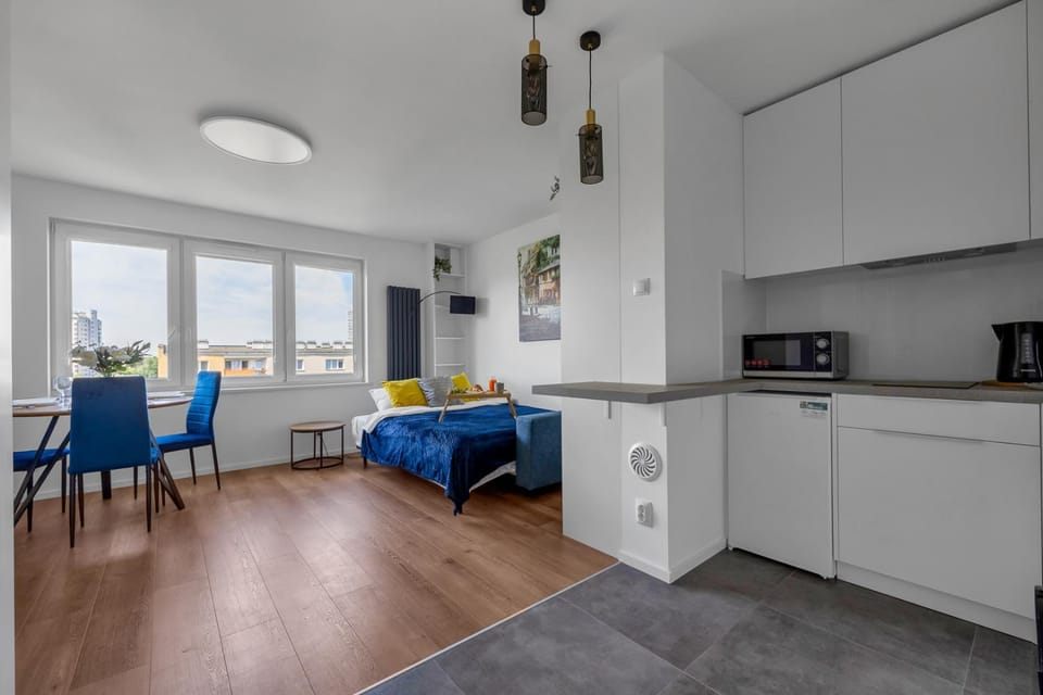 Kitchen or kitchenette, Living room, Photo of the whole room, Seating area, Dining area, minibar, stove