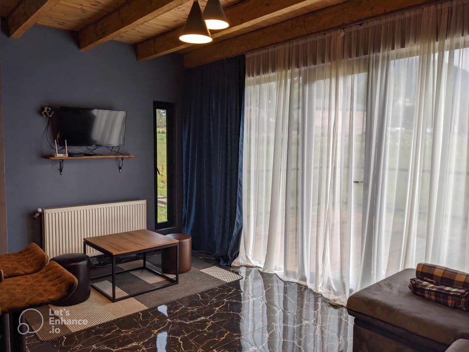 Communal lounge/ TV room, TV and multimedia, Living room, Seating area