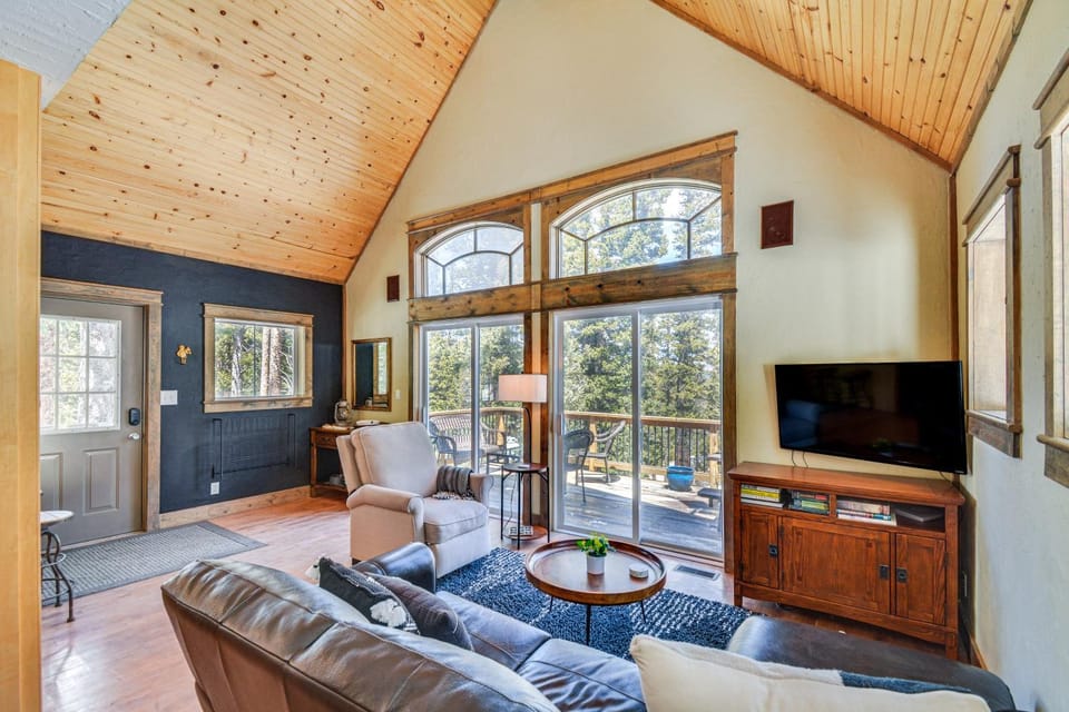 24-0139 Cabin in Fairplay: Close to Trails! Cabin in Park County