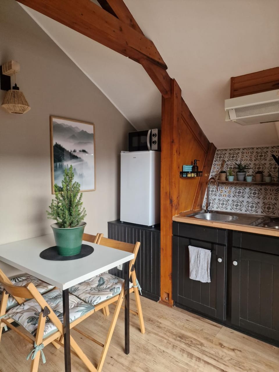 Chalet bord de lac avec piscine 2A Apartment in Provence-Alpes-Côte d'Azur