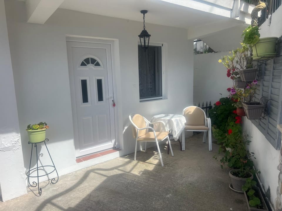 Apartmani Dabovic Apartment in Montenegro