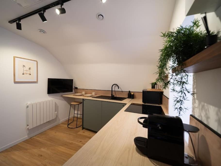 Le Cocon - Petit Studio 2 couchages - Centre Historique Apartment in French Riviera