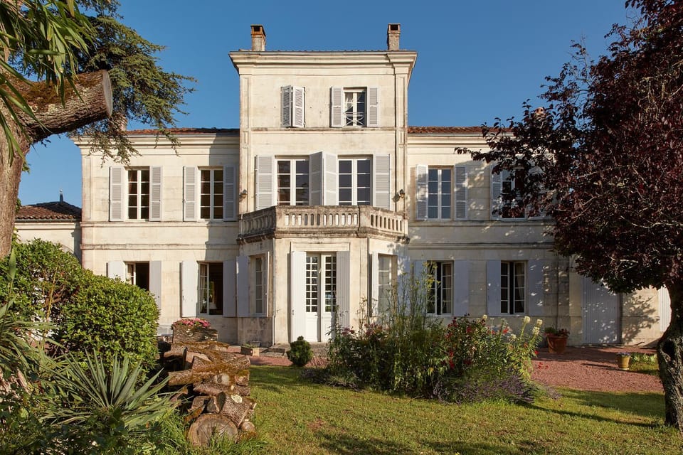 Property building, Day, Garden, Garden view