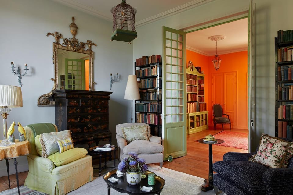 Library, Living room, Seating area