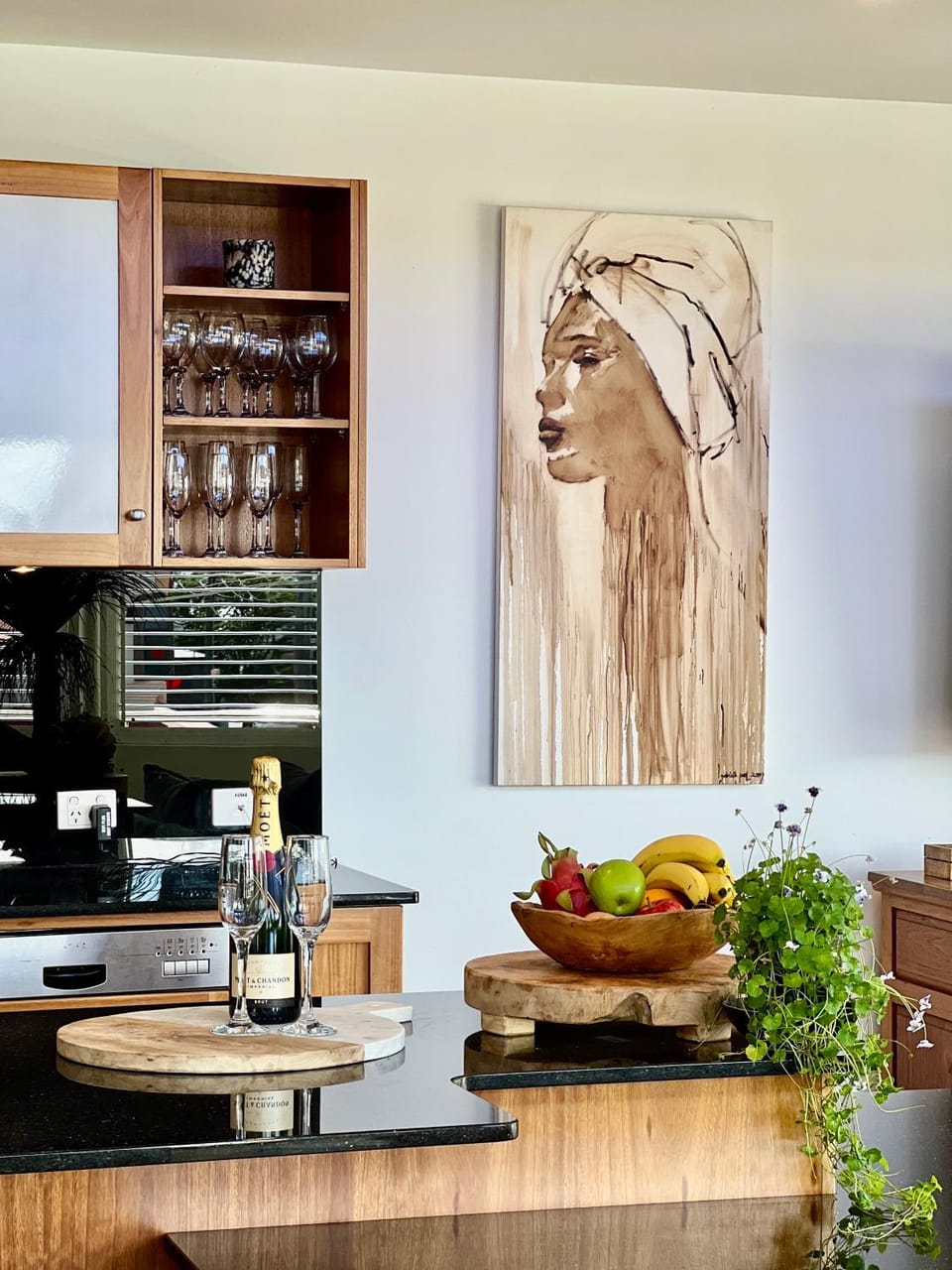 Sophie's Place ReLaunch - Luxury Penthouse Apartment in Byron Bay