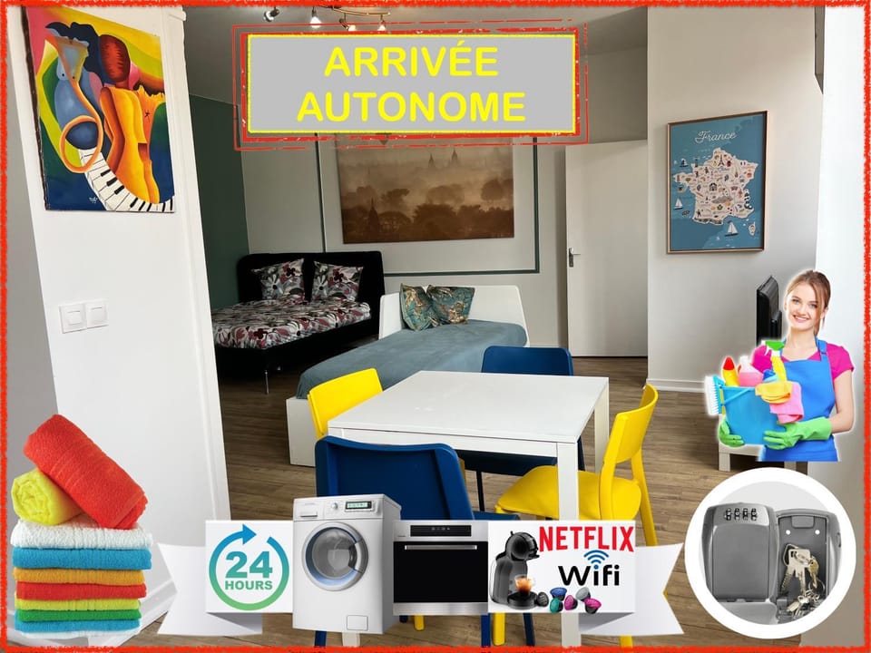 TV and multimedia, Coffee/tea facilities, Living room, Photo of the whole room, Decorative detail, Seating area, Bedroom, hair dryier, heating, internet, microwave, oven, stove, toaster, towels, washing machine, dryer, kitchen