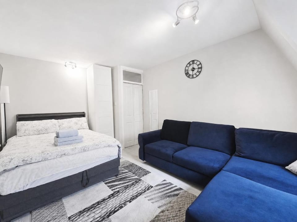 Cosy studio Victoria Apartment in City of Westminster