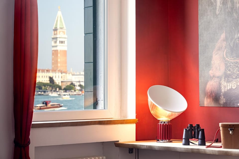 3 Windows on St Mark - Canal View Apartment Apartment in Lido di Venezia