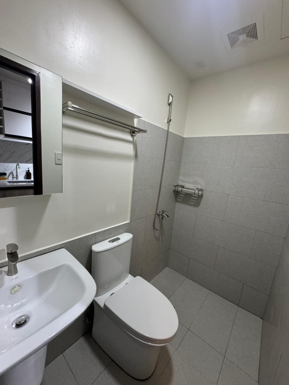 Shower, Toilet, Bathroom