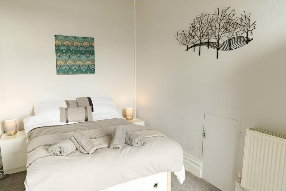 Bed, Photo of the whole room, Bedroom, heating, internet, towels