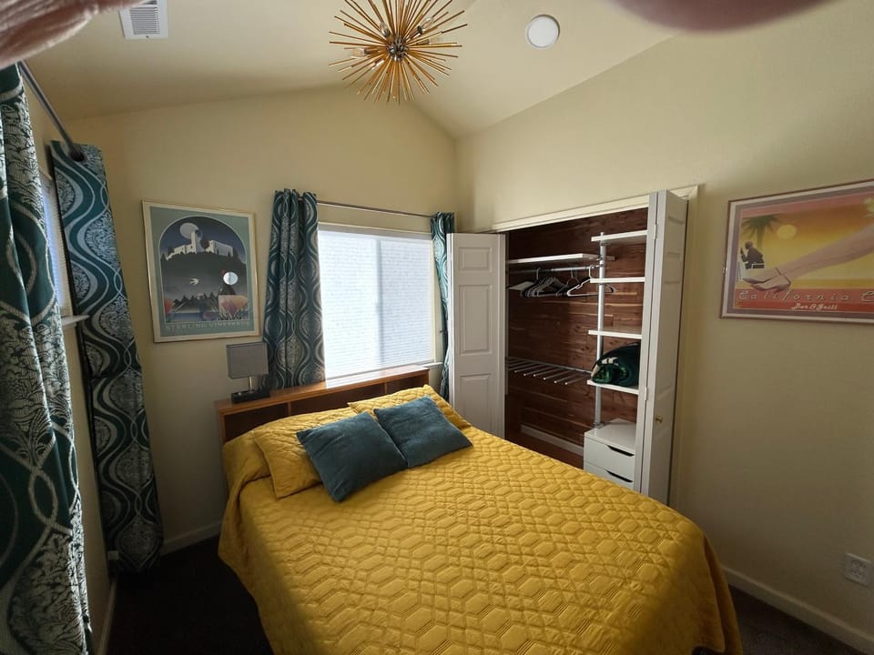 Bed, Bedroom, wardrobe