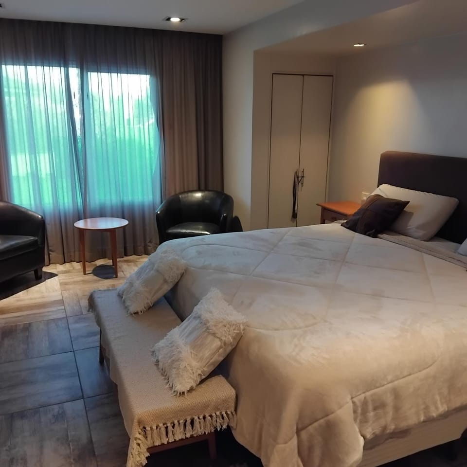 VICTORIA BED and BREAKFAST 1 A 3KM AEROPUERTO EZEIZA Bed and Breakfast in Ezeiza