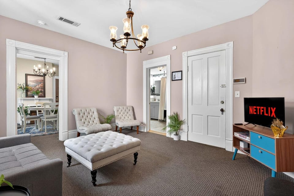 Spacious Historic House Near Louisville Sites House in Jefferson County