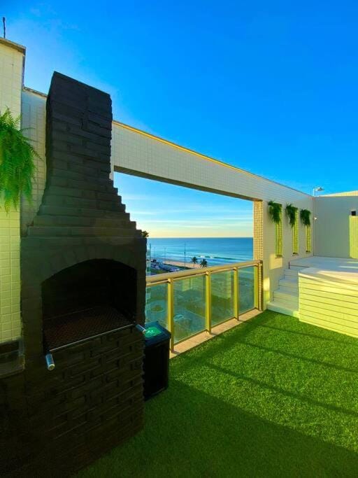 Exclusive Beachfront Penthouse: Private Pool, Amazing View Apartment in Rio de Janeiro